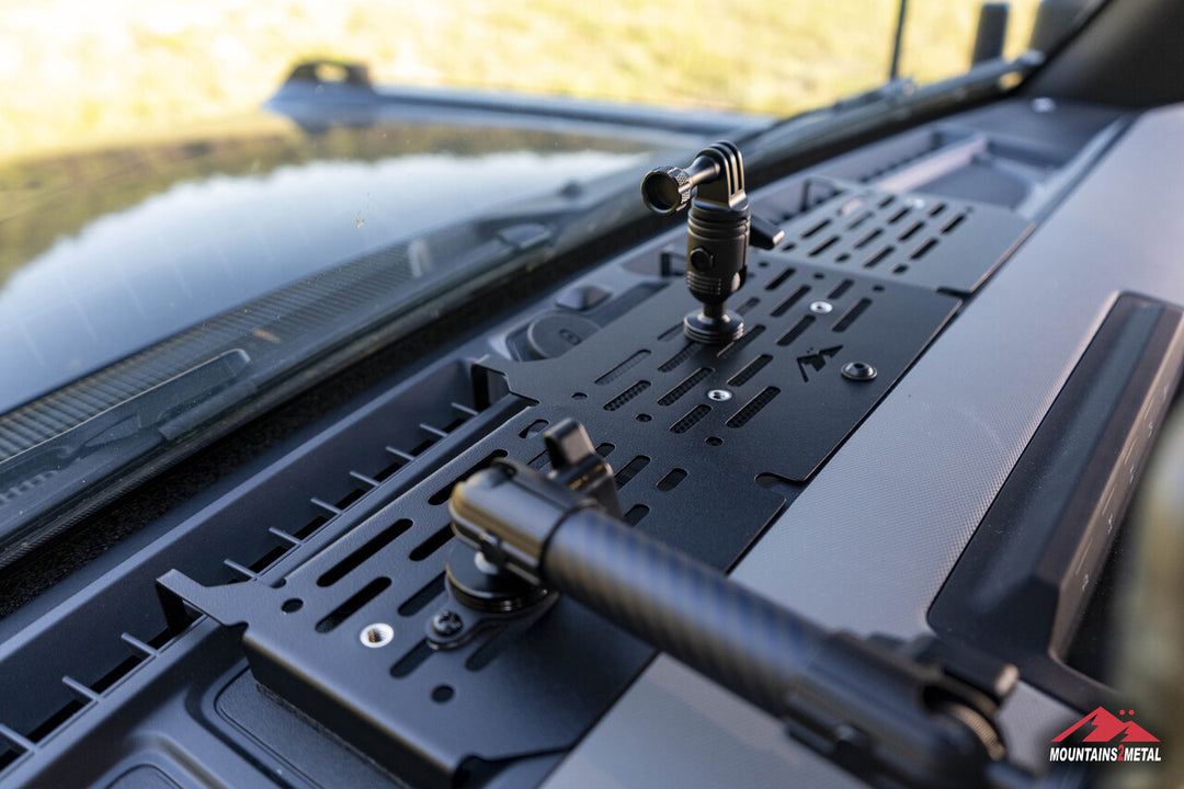 Mountains2Metal Dash Accessory Mount (Large)